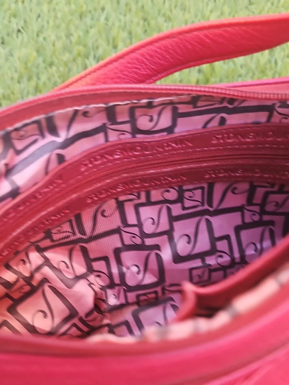 Stone Mountain Accessories Red Leather Shoulder Bag